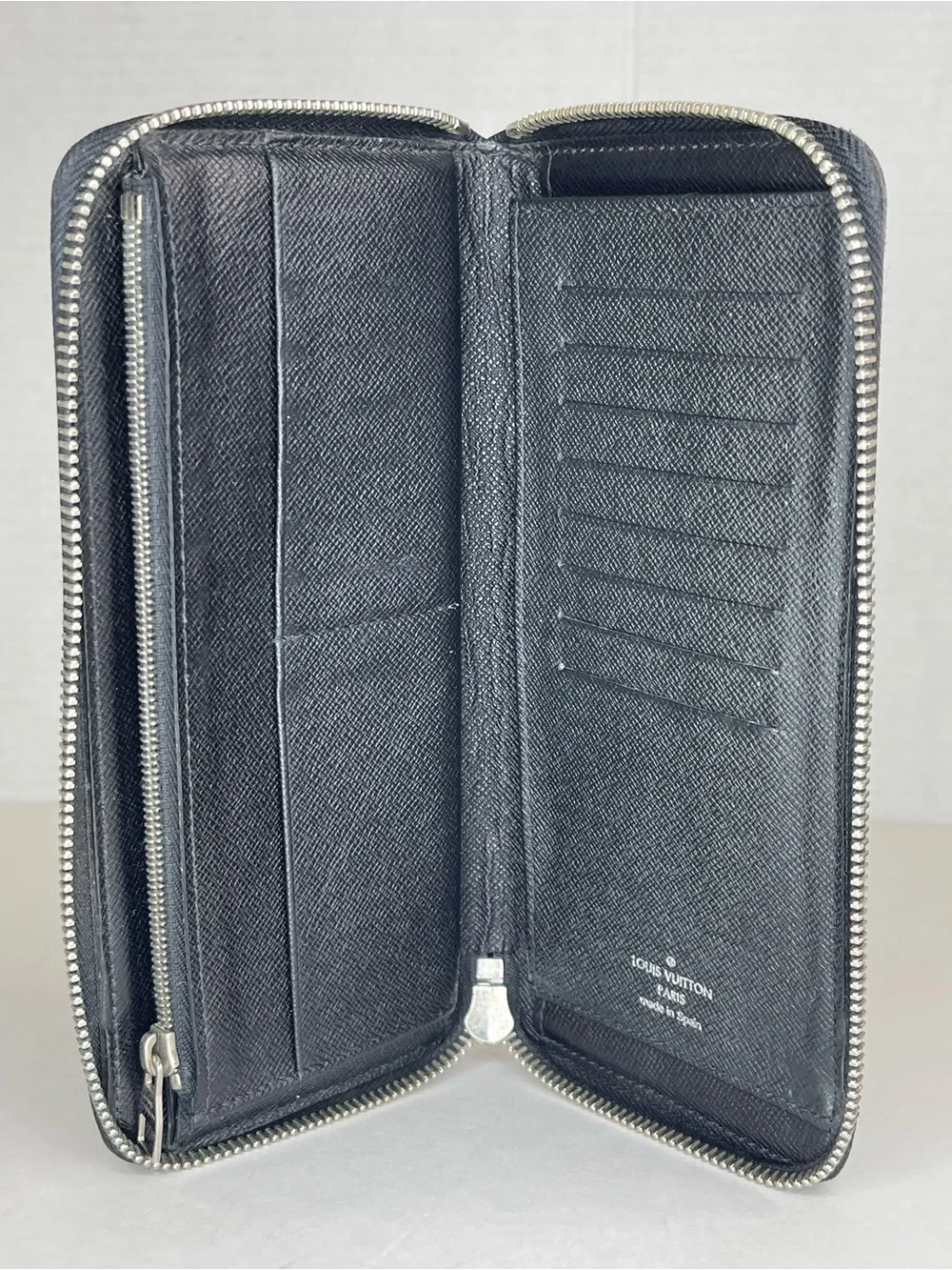 Louis Vuitton Damier Graphite canvas zippy wallet